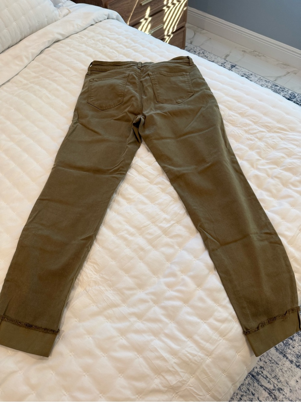 KUT From The Kloth Amy High Rise Ankle Straight Leg Jeans – Size 12, Like New
